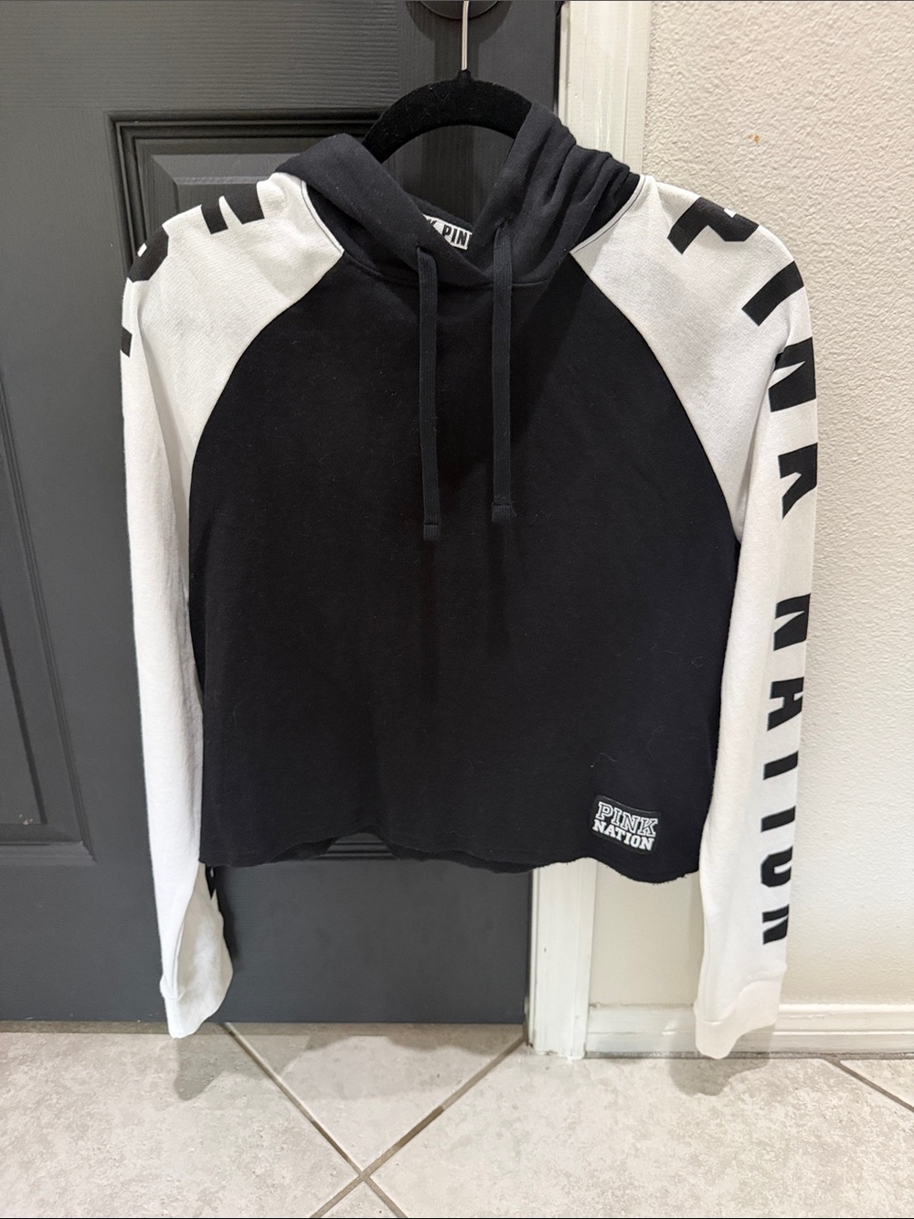 New Victoria's Secret PINK Nation Cropped Pullover Hoodie size S